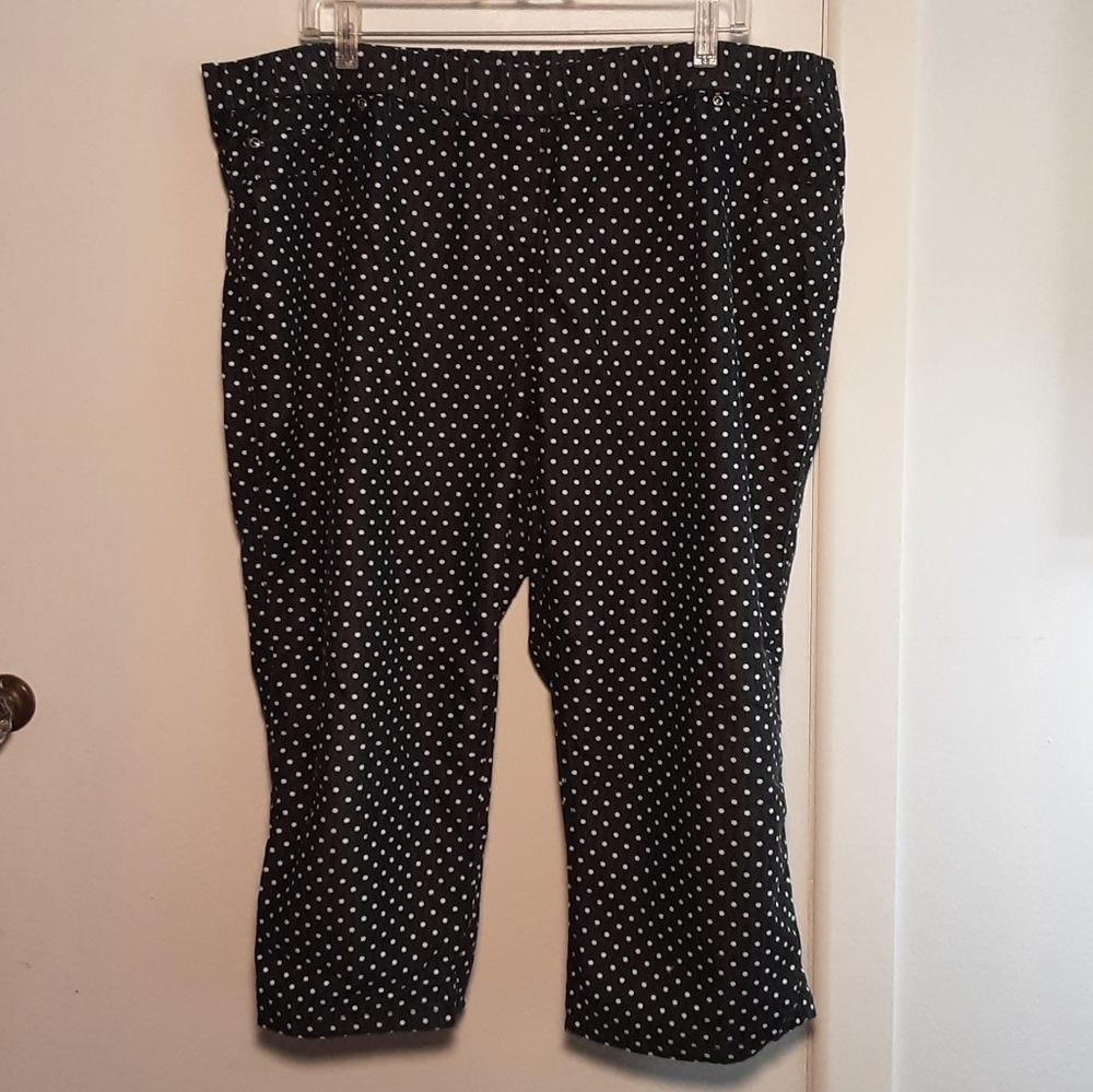 Polka-dot capris